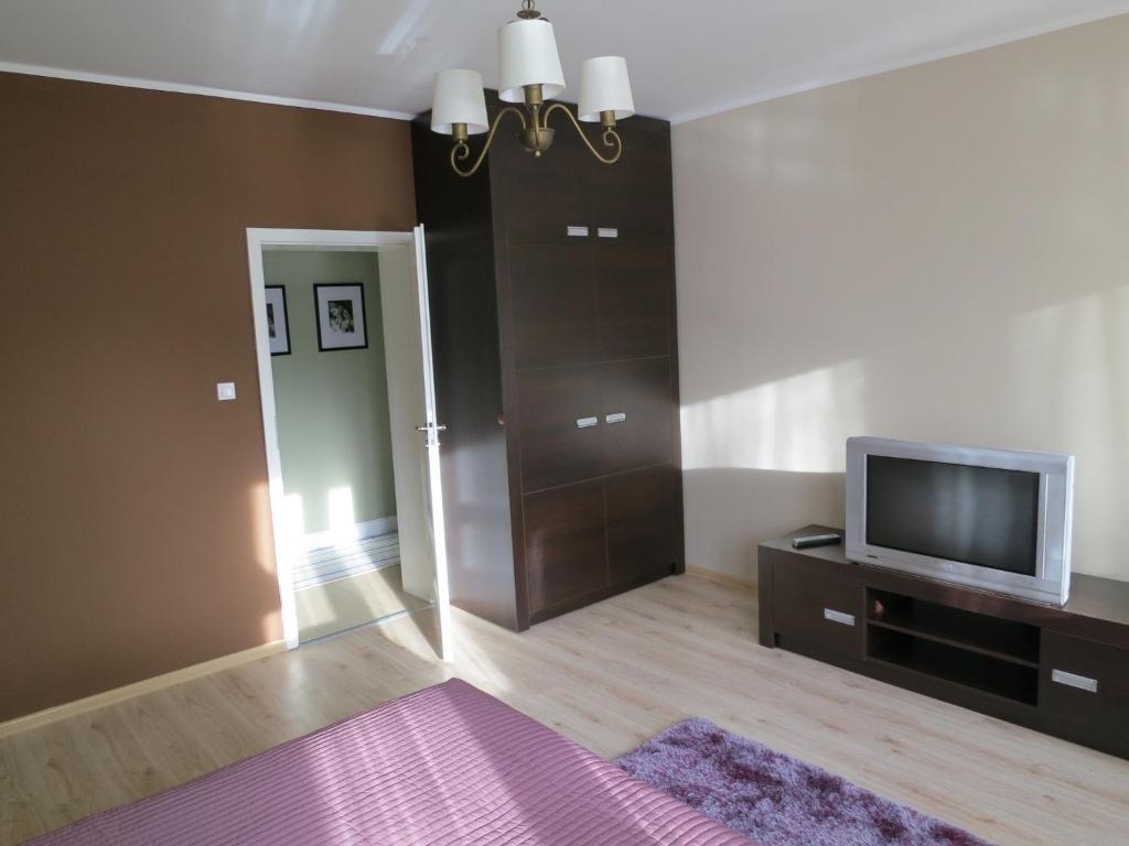 Apartament Polnahouse Apartment Шерадз Стая снимка